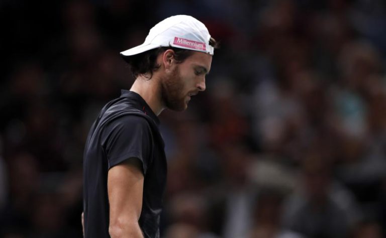 JOÃO SOUSA ELIMINADO POR DJOKOVIC NA SEGUNDA RONDA DO MASTERS 1.000 DE PARIS