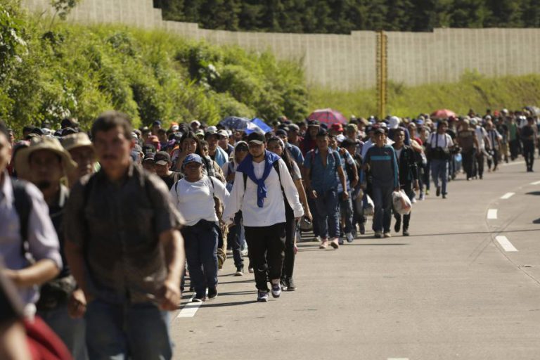 DOIS NOVOS GRUPOS DE MIGRANTES SAÍRAM HOJE DE EL SALVADOR RUMO AOS EUA