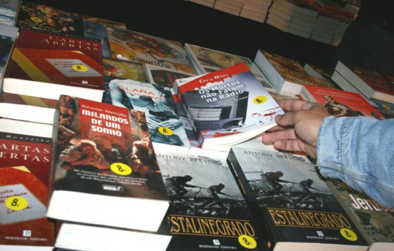 INÉDITOS DE E.M. MELO E CASTRO EM MOSTRA DE POESIA EXPERIMENTAL PORTUGUESA EM BRASÍLIA