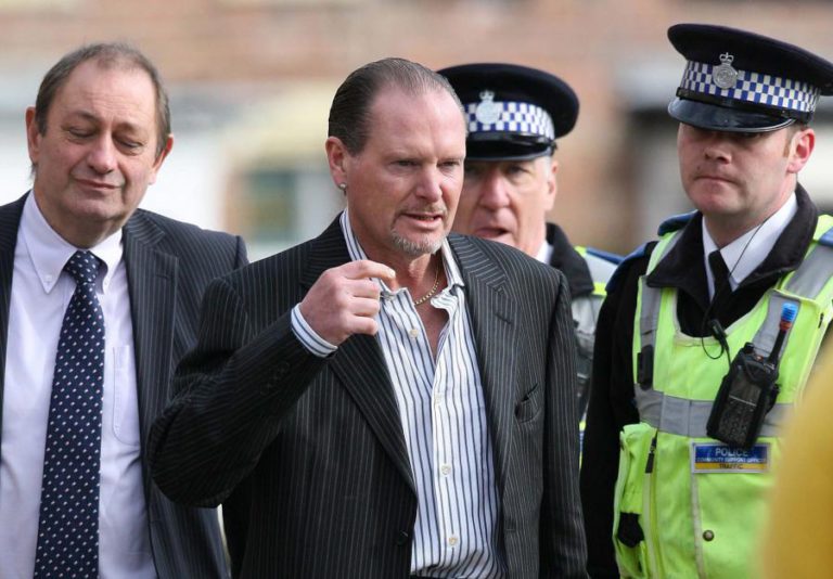 PAUL GASCOIGNE ACUSADO DE ASSÉDIO SEXUAL EM COMBOIO EM INGLATERRA