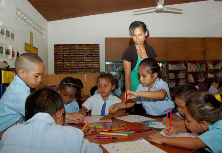 MINISTRA DA EDUCAÇÃO DE TIMOR-LESTE DIZ QUE CONTINUA A CONTAR COM APOIO DE PORTUGAL