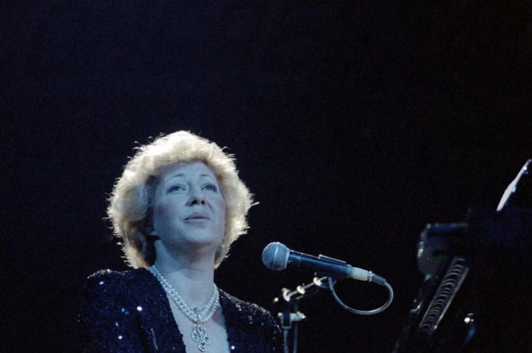 CANTORA MARIA GUINOT MORRE AOS 73 ANOS