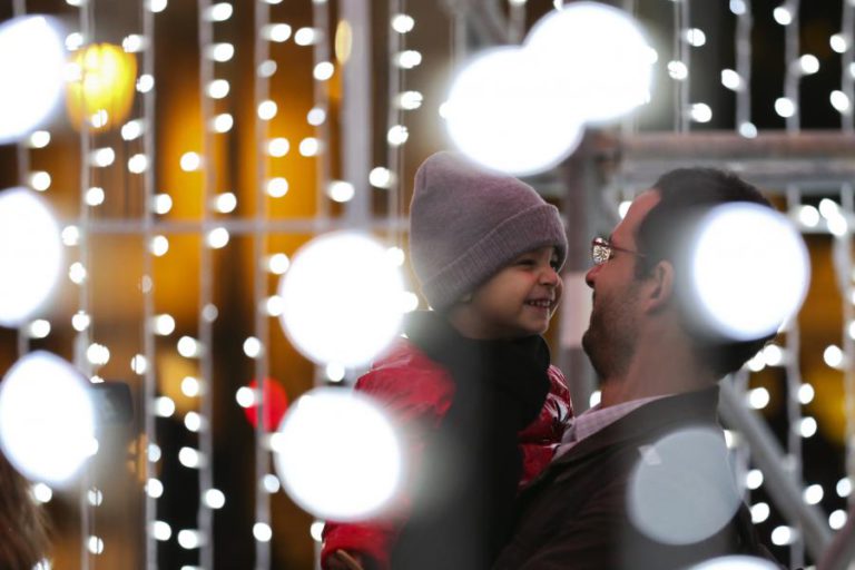 RICHIE CAMPBELL E DOIS MILHÕES DE LUZES ANIMAM LISBOA NO NATAL E FIM DE ANO
