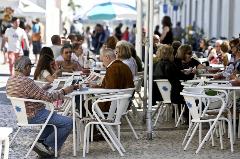 TURISMO E LAZER É SEGMENTO QUE MAIS PESA NA ECONOMIA DO MAR
