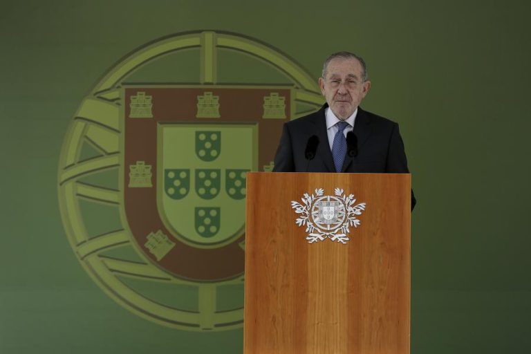 EANES RECORDA “EXEMPLO ÉTICO” DO GENERAL SEU “IRMÃO POR OPÇÃO”