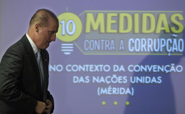 BRAÇO-DIREITO DE BOLSONARO NOMEADO MINISTRO DO GOVERNO DE TRANSIÇÃO NO BRASIL