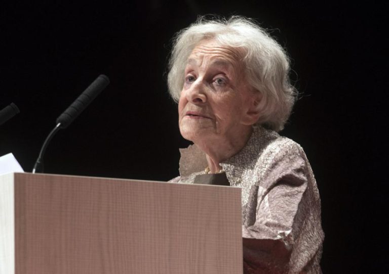 ESCRITORA URUGUAIA IDA VITALE VENCE PRÉMIO CERVANTES 2018