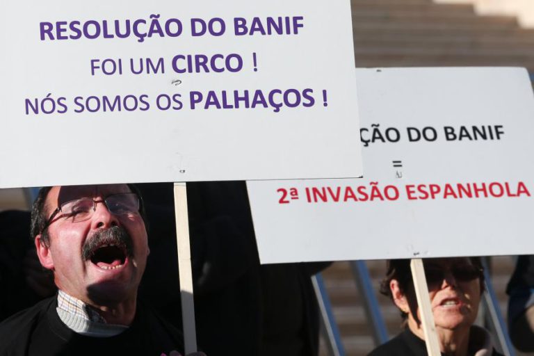 LESADOS DO BANIF PROTESTAM 6.ª FEIRA NA MADEIRA POR OCASIÃO DA VISITA DE MARCELO