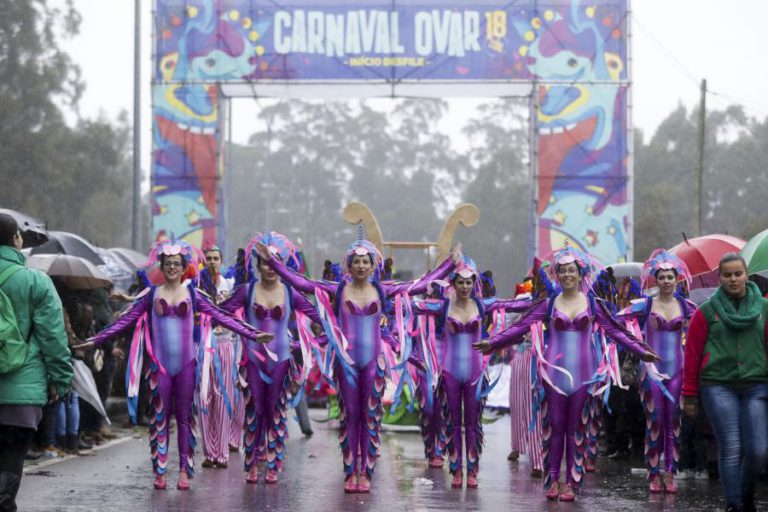 CARNAVAL DE OVAR DE 2019 VAI IMPOR COPOS RECICLÁVEIS NOS BARES ASSOCIADOS À FESTA