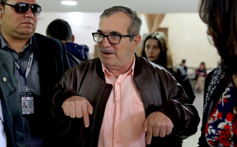 EX-GUERRILHA COLOMBIANA DENUNCIA POUCOS AVANÇOS DESDE ASSINATURA DO ACORDO DE PAZ