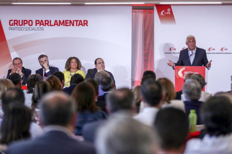 DEPUTADOS DO PS EM JORNADAS PARLAMENTARES DEBATEM ORÇAMENTOS DO FUTURO