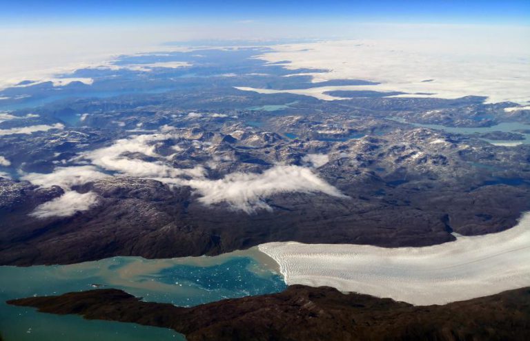 CIENTISTAS DESCOBREM NA GRONELÂNDIA CRATERA COM 31 QUILÓMETROS DE DIÂMETRO