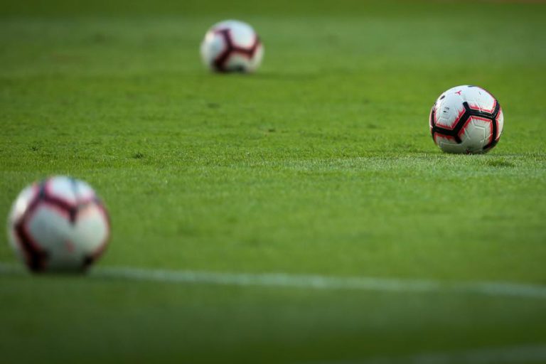 MOREIRENSE RECEBE PORTIMONENSE APÓS TRIUNFO HISTÓRICO NO ESTÁDIO DA LUZ