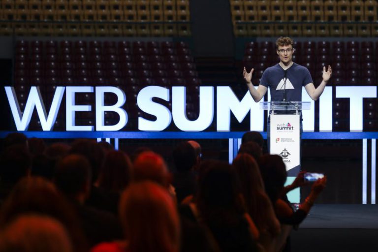 WEB SUMMIT COMEÇA HOJE EM LISBOA COM INTERVENÇÃO DO INVENTOR DA ‘WEB’