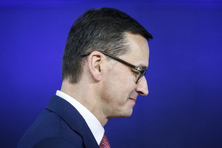 IMPRENSA DE CAPITAL ALEMÃO ATACA PODER POLACO, ACUSA PRIMEIRO-MINISTRO DA POLÓNIA