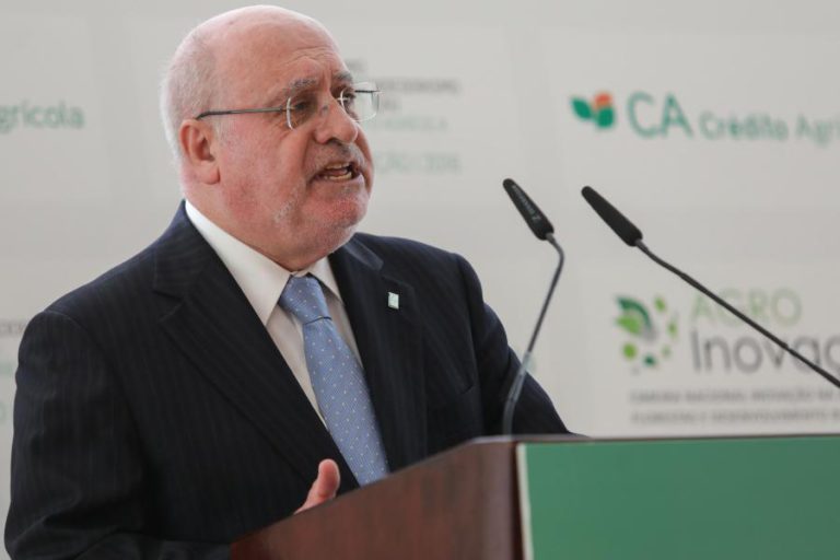 MINISTRO DA AGRICULTURA TENTA CONCLUIR PROCESSO PARA VENDA DE CARNE DE SUÍNO NA CHINA
