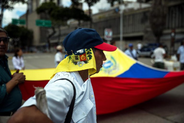 20.000 TRABALHADORES VENEZUELANOS SAÍRAM DA EMPRESA ELÉTRICA ESTATAL DESDE 2016