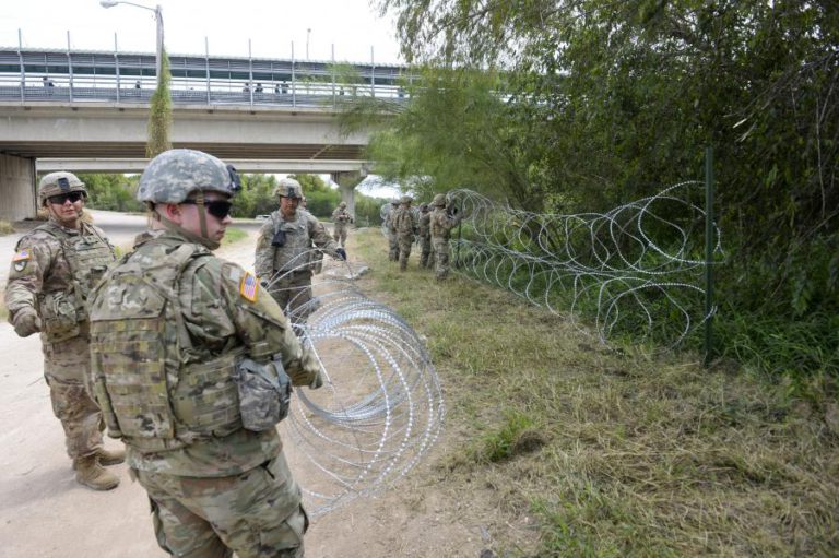 DESTACAMENTO MILITAR JUNTO À FRONTEIRA COM MÉXICO PODE CUSTAR 175 ME AOS EUA