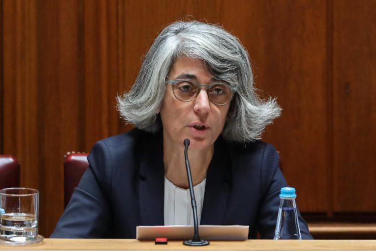 MINISTRA DA CULTURA DEFENDE EXISTÊNCIA DE POLÍTICAS PÚBLICAS PARA EXPORTAÇÃO NO SETOR