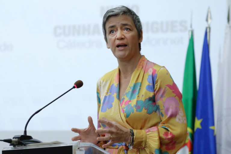 BRUXELAS GARANTE QUE “NENHUNS DADOS FORAM COPIADOS NEM REVELADOS” NO CASO WIFI4EU