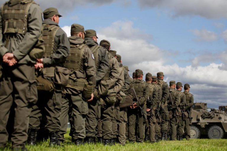 FORÇAS ARMADAS RUSSAS REFORÇAM DEFESA NA CRIMEIA COM MAIS MÍSSEIS ANTIAÉREOS