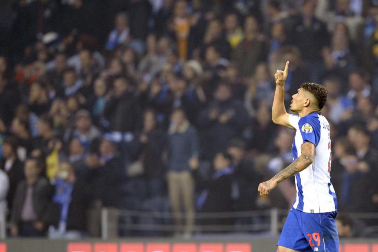 FC PORTO VENCE SPORTING DE BRAGA E ISOLA-SE NO COMANDO DA I LIGA