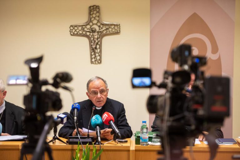 MANUEL CLEMENTE DIZ QUE NÃO É NECESSÁRIO “PARA JÁ” ESTUDO SOBRE ABUSOS SEXUAIS