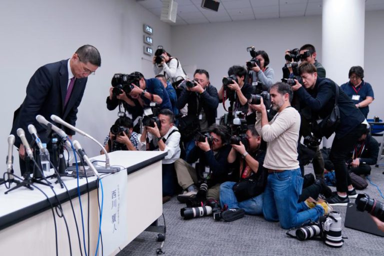 TRIBUNAL DE TÓQUIO PROLONGA DETENÇÃO DO PRESIDENTE DA NISSAN POR 10 DIAS