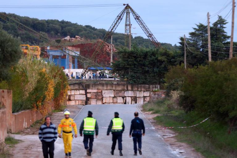PELO MENOS DOIS MORTOS CONFIRMADOS NO DESLIZAMENTO DE TERRAS EM BORBA