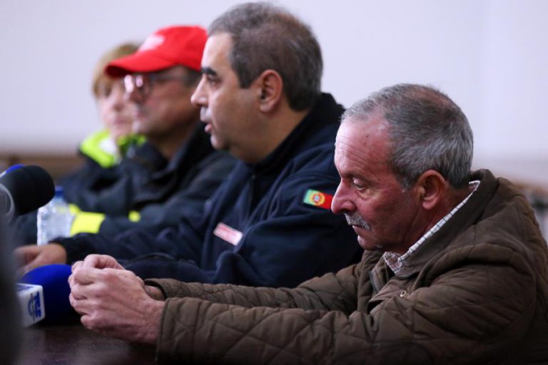 OPERAÇÕES VÃO INCLUIR DRENAGEM DE ÁGUA DA PEDREIRA EM BORBA