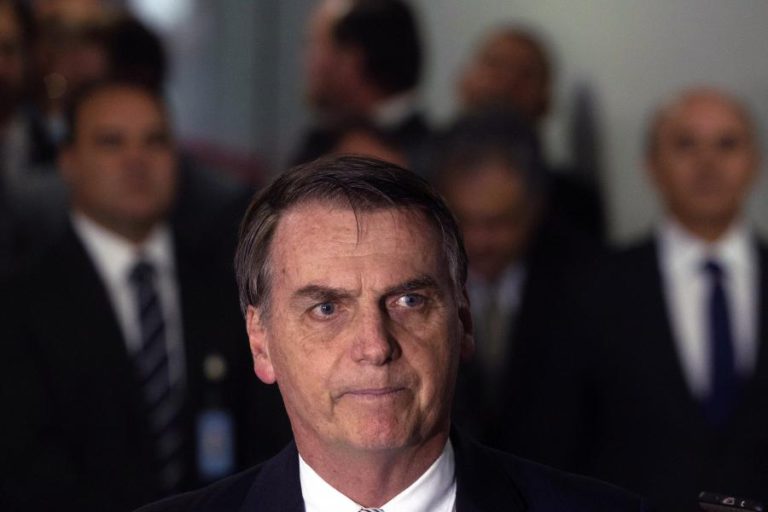 PROCURADORA-GERAL DO BRASIL RECOMENDA APROVAÇÃO COM RESSALVAS DAS CONTAS DA CAMPANHA DE BOLSONARO