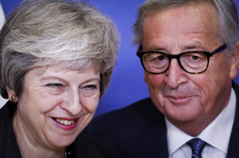 JUNCKER E MAY CONCLUEM REUNIÃO SOBRE O ‘BREXIT’ COM “UM PROGRESSO MUITO BOM”