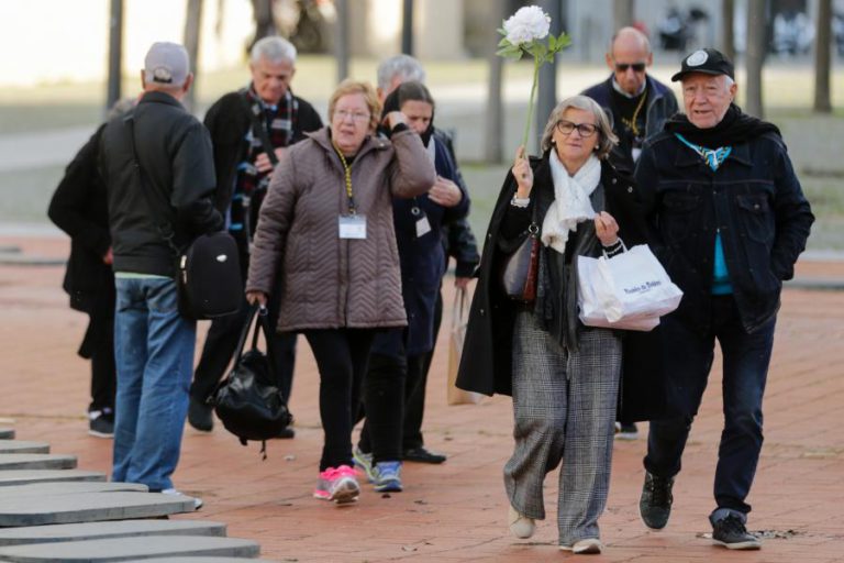 “PORTUGAL NO CORAÇÃO” PERMITIU VIAGENS A 840 EMIGRANTES QUE SAÍRAM DE PORTUGAL HÁ MUITOS ANOS