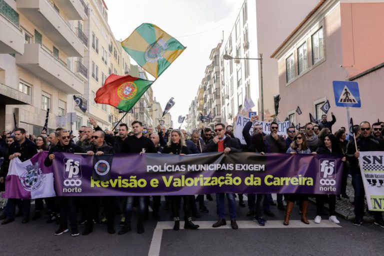 GREVE NACIONAL DOS POLÍCIAS MUNICIPAIS COM “ADESÃO MÉDIA DE 90%”