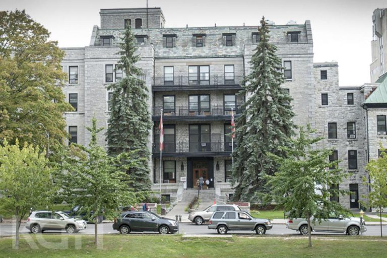 Imagens: Kingston General Hospital