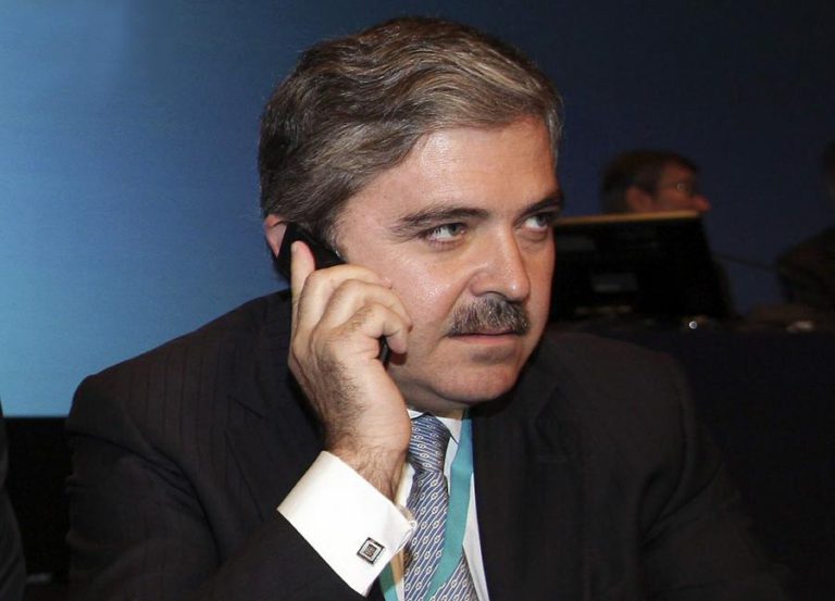 EX-ADMINISTRADOR DO BES QUER QUE BDP E KPMG INDEMNIZEM ESTADO EM 4,3 MIL ME