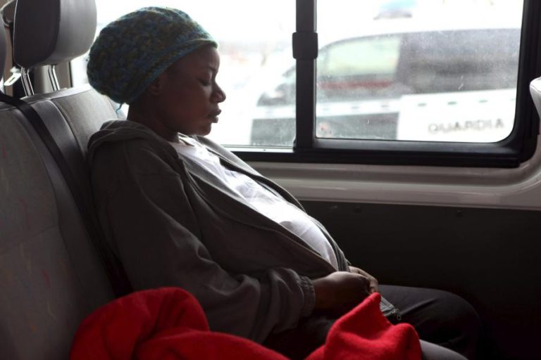 GOVERNO MOÇAMBICANO REVOGA DESPACHO QUE PROÍBE ALUNAS GRÁVIDAS DE FREQUENTAR AULAS DE DIA