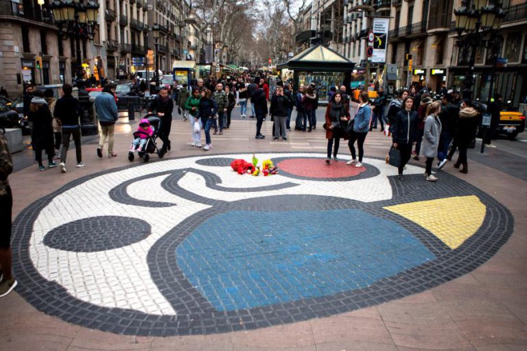 ESTADOS UNIDOS ADVERTEM PARA RISCO DE ATENTADOS EM BARCELONA NO NATAL