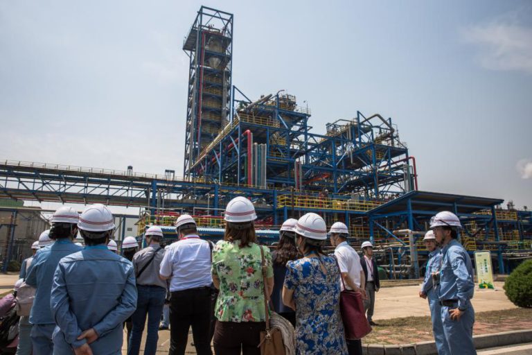 PETRÓLEO BRENT EM FORTE ALTA SUSTENTADO POR TRÉGUA ENTRE WASHINGTON E PEQUIM