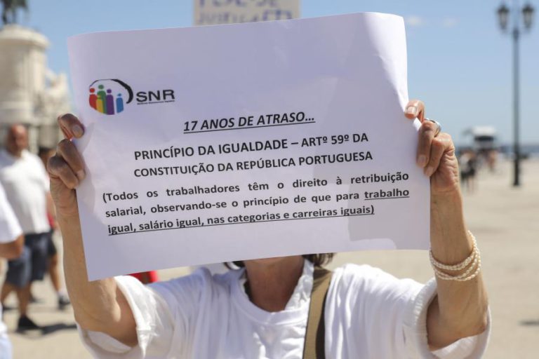 PRIMEIRO DIA DE GREVE NOS REGISTOS E NOTARIADO COM ADESÃO DE 90%