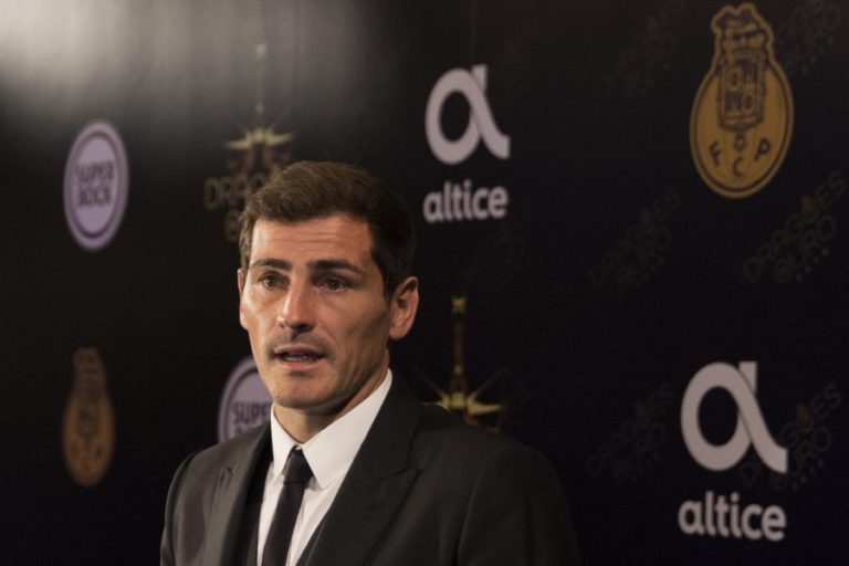 CASILLAS DISTINGUIDO COM O PRÉMIO JOGO LIMPO NOS 80 ANOS DO JORNAL MARCA