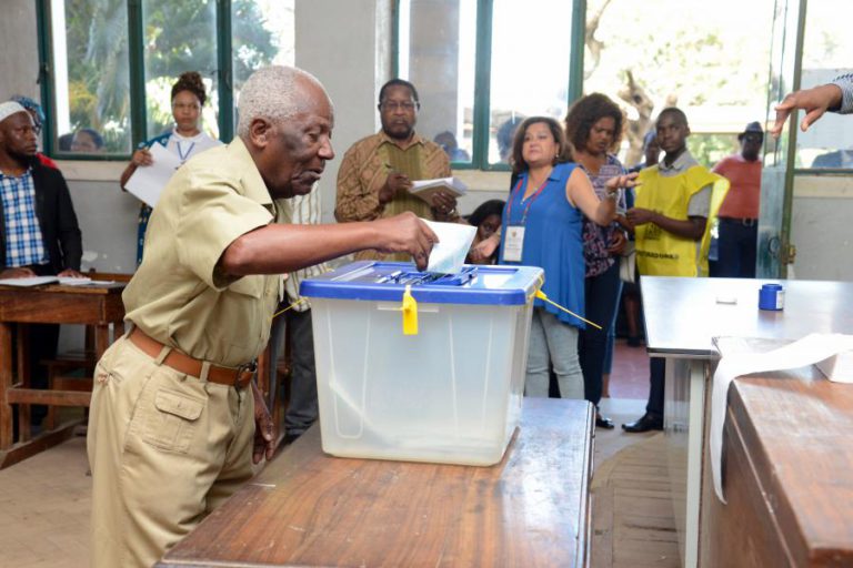 EUA PEDEM QUE SEJAM RESOLVIDAS IRREGULARIDADES ELEITORAIS EM MOÇAMBIQUE