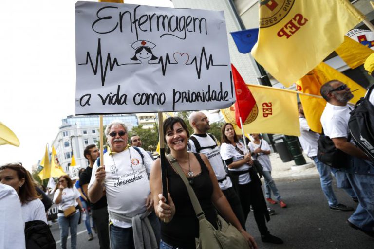NEGOCIAÇÕES COM OS ENFERMEIROS NA PRÓXIMA SEMANA MAS JÁ HÁ PARALISAÇÕES AGENDADAS