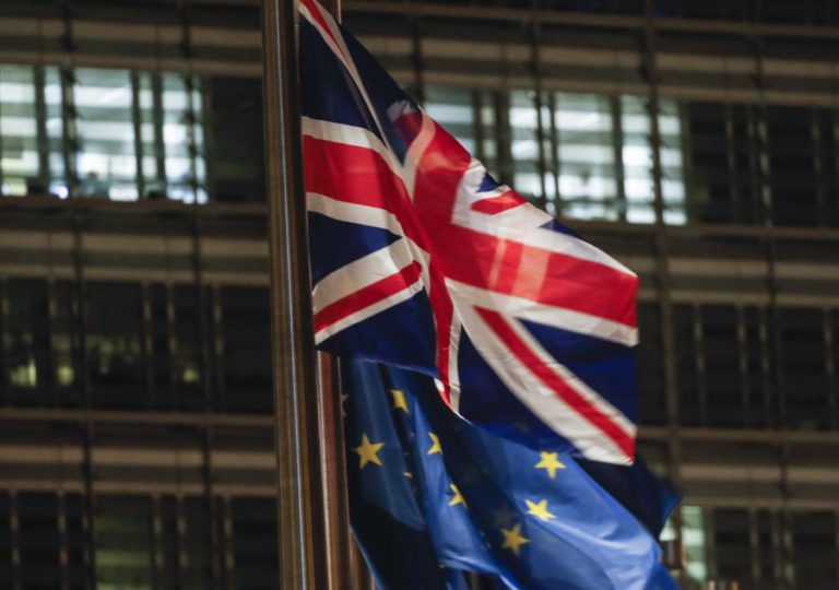 BREXIT: EMPRESAS BRITÂNICAS CRITICAM POLÍTICOS POR SE FIXAREM NAS DISCORDÂNCIAS INTERNAS