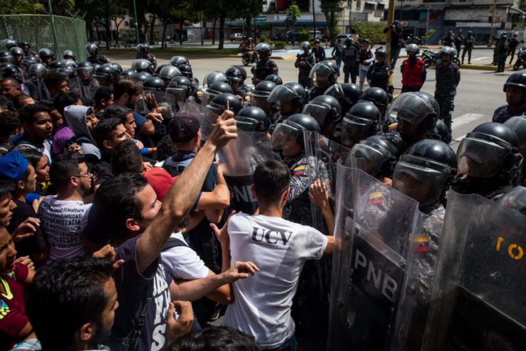 ESTUDO REVELA QUE PELO MENOS 48% DA POPULAÇÃO DA VENEZUELA VIVE EM POBREZA