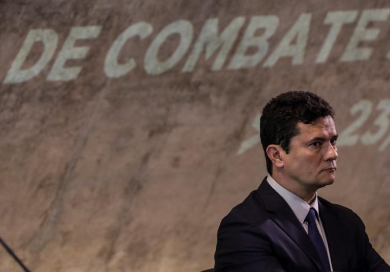 MORO DIZ QUE ASSUMIU UM “RISCO” PESSOAL AO ACEITAR A PASTA DA JUSTIÇA DO BRASIL