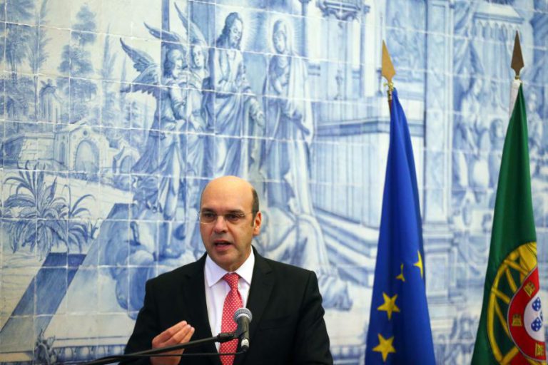 GOVERNO PORTUGUÊS VÊ CHINA COMO “PARCEIRO AMIGO” MAS QUER “INVESTIMENTO PRODUTIVO”