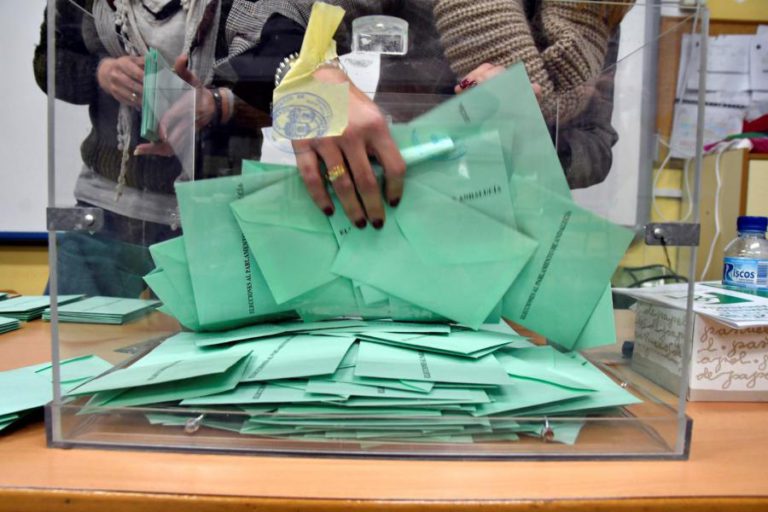 EXTREMA-DIREITA ENTRA NO PARLAMENTO DA ANDALUZIA EM ELEIÇÕES GANHAS POR PSOE