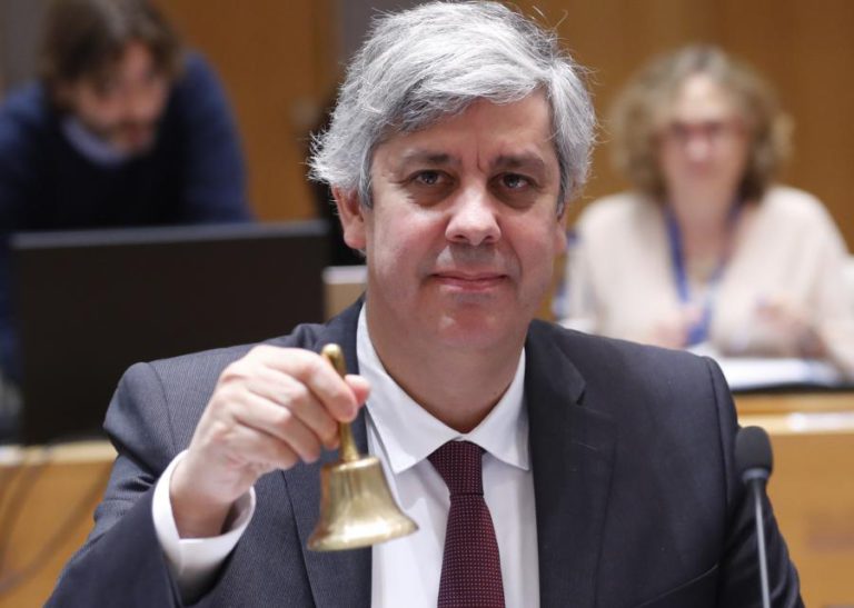 CENTENO ANTEVÊ “DEBATE IMPORTANTÍSSIMO PARA A CONSTRUÇÃO EUROPEIA” NO EUROGRUPO