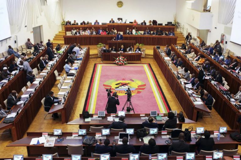 MOÇAMBIQUE VAI FINANCIAR MAIS DE 50% DO DÉFICE ORÇAMENTAL COM CRÉDITO